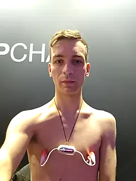 Freechat nickdtr23 on StripChat