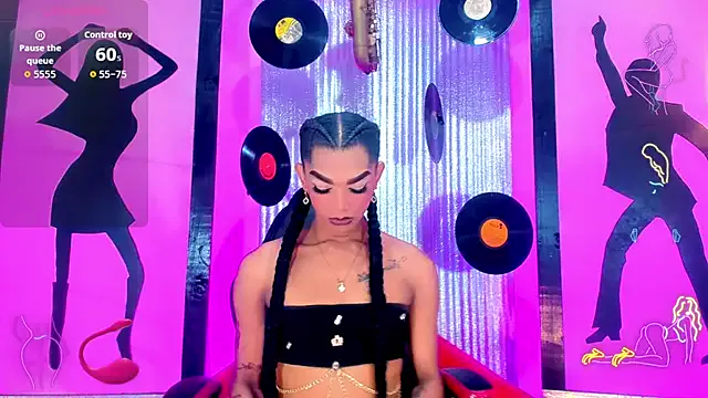 Offline nickyminach_ on StripChat