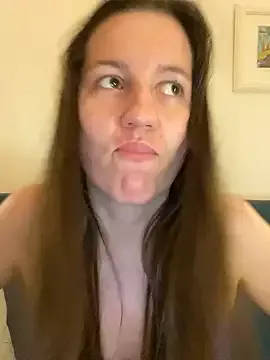 Offline Nicole-Ray on StripChat