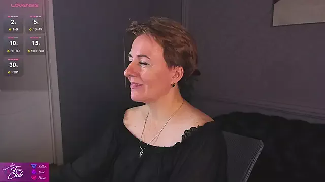 Offline Nika_Smit on StripChat