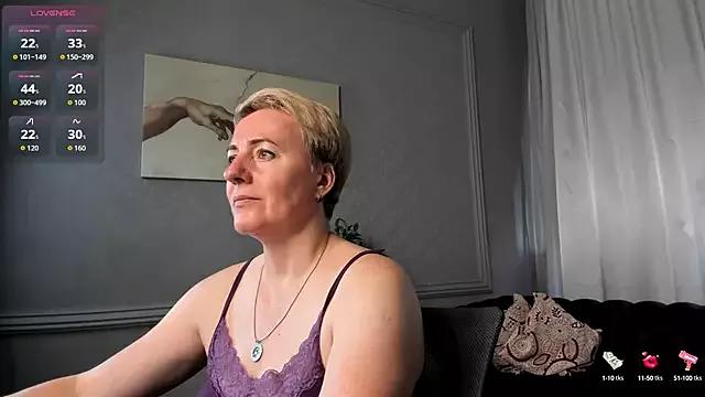 Offline Nika_Smit on StripChat