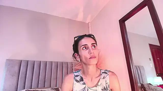 Nina_Cavaali from StripChat