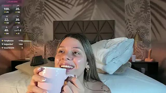 Ninakravis from StripChat
