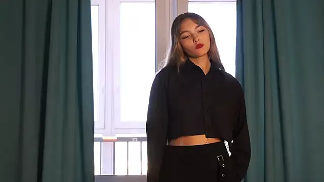 Offline norakisses on StripChat