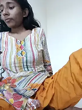 Noughty-sexy on StripChat