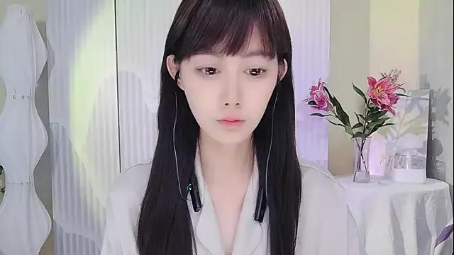 Nuan_Qi from StripChat