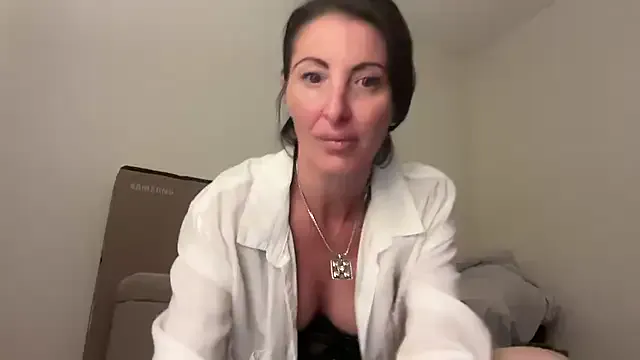 Offline NurseStephania on StripChat