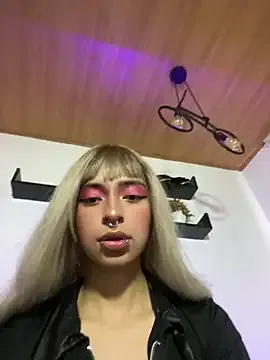 Offline Oasis_Fairy on StripChat