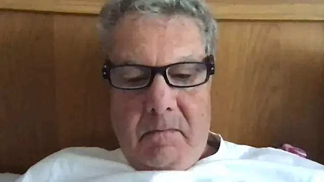 Offline Oldpistolpete on StripChat