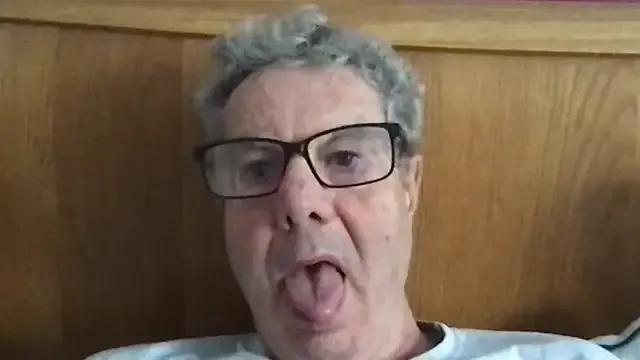 Offline Oldpistolpete on StripChat