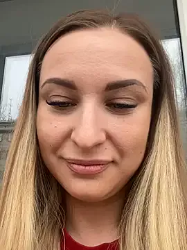 Offline OlgaBuzzz on StripChat