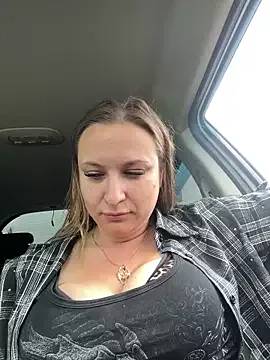 Offline OlgaBuzzz on StripChat