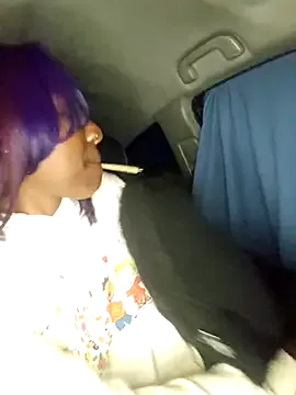 Offline oliviaprettypussy on StripChat