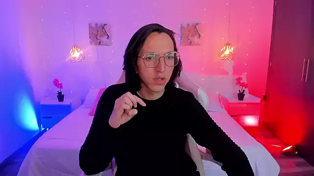 Freechat Orlandodcn_69 on StripChat