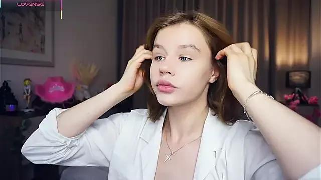 OronaNengl from StripChat