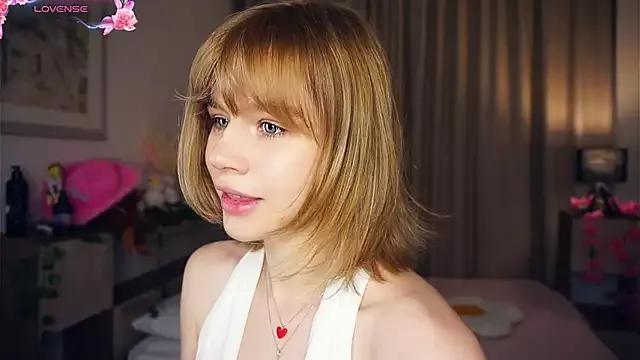 OronaNengl from StripChat