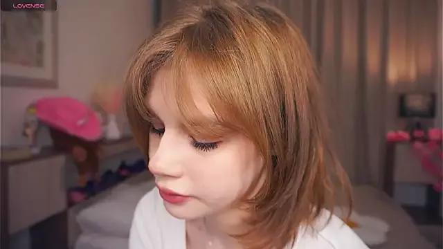OronaNengl from StripChat