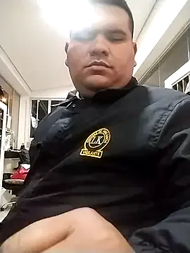 Offline oscarshow24 on StripChat