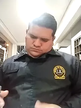 Offline oscarshow24 on StripChat