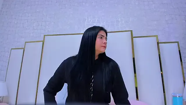 Freechat paola_rodriguez on StripChat