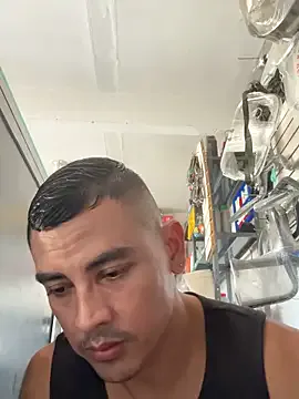 Offline Paul22cm- on StripChat