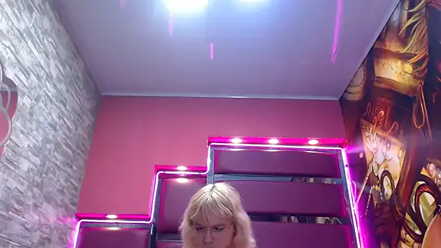 Offline perfectlump on StripChat