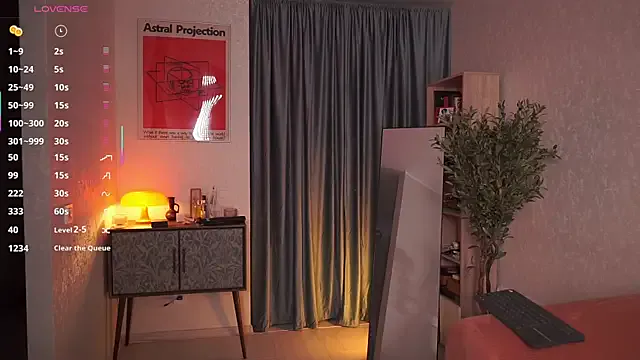 Pheromoon on StripChat