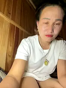 Offline phungtiti on StripChat