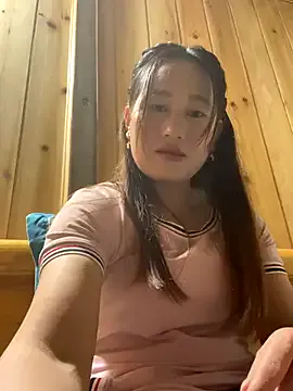 Offline phungtiti on StripChat