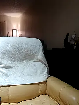 Offline PichyPrettyPussy on StripChat