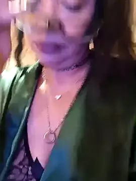 Offline PichyPrettyPussy on StripChat