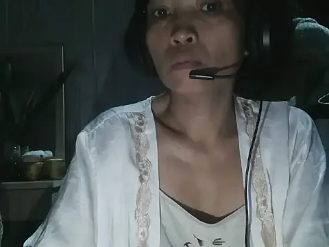 Offline pinayhotii on StripChat
