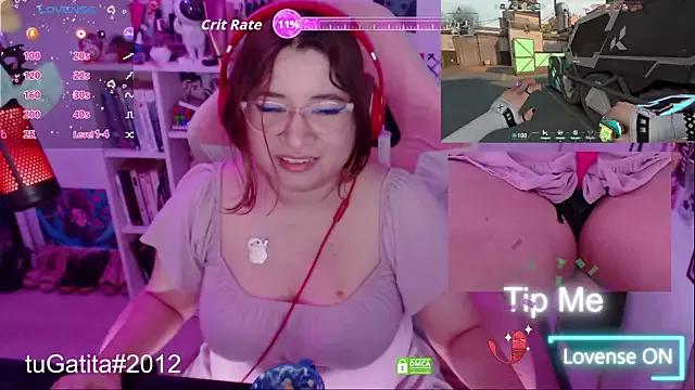 Pink_girl0n from StripChat is Freechat
