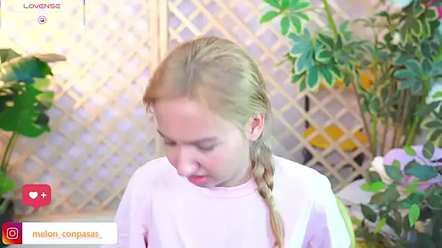 Offline Pinkie_Princes on StripChat