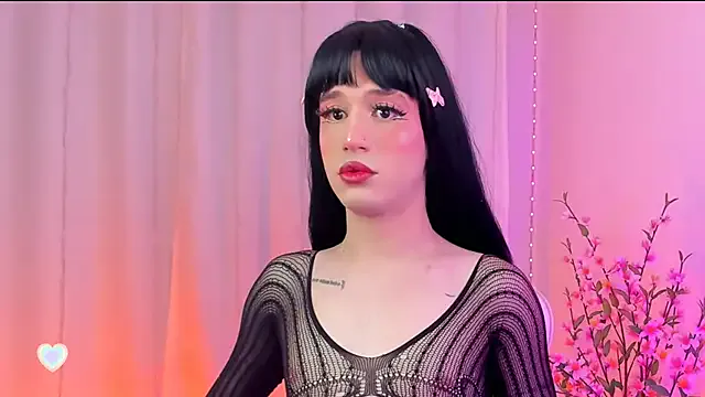 Offline Pinkyrosse on StripChat