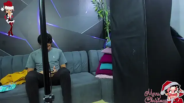 Freechat playsgirlhot on StripChat