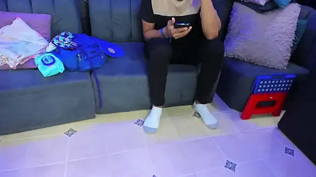 Freechat playsgirlhot on StripChat