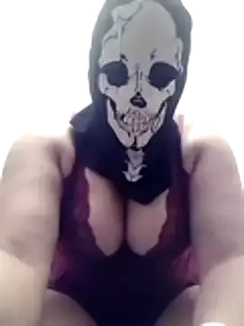 Offline portuguesacasada on StripChat