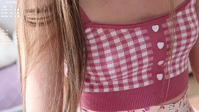 Offline Pretty_Princess_Elina on StripChat