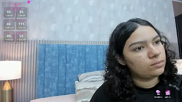 Offline pretty_sunlight_ on StripChat