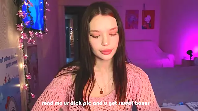 Offline PrettyLilie on StripChat