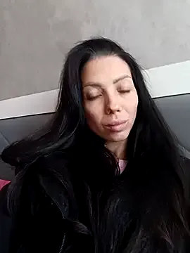 Offline Princessa99885 on StripChat