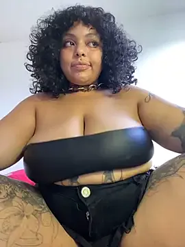 Offline PrincessLauren420 on StripChat