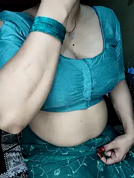 Offline PRIYA_22 on StripChat