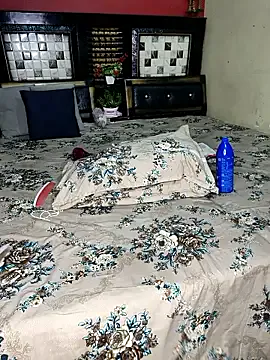 Offline PRIYA_22 on StripChat