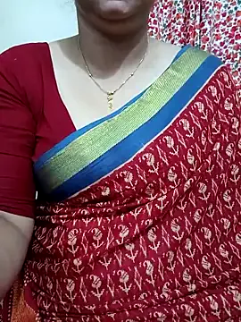 Offline Priya_Boudi on StripChat