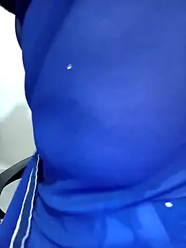 Offline Priya_Boudi on StripChat