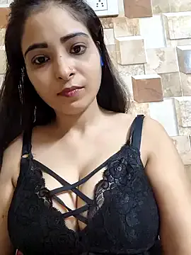 Private QUEEN-ADITI on StripChat