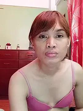 QueenSoreal from StripChat