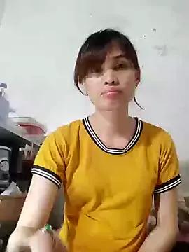 QueenSoreal from StripChat